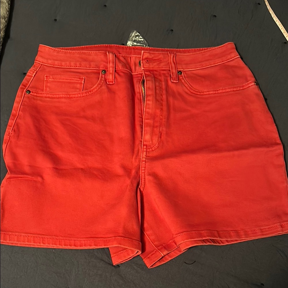 Venus Red Shorts